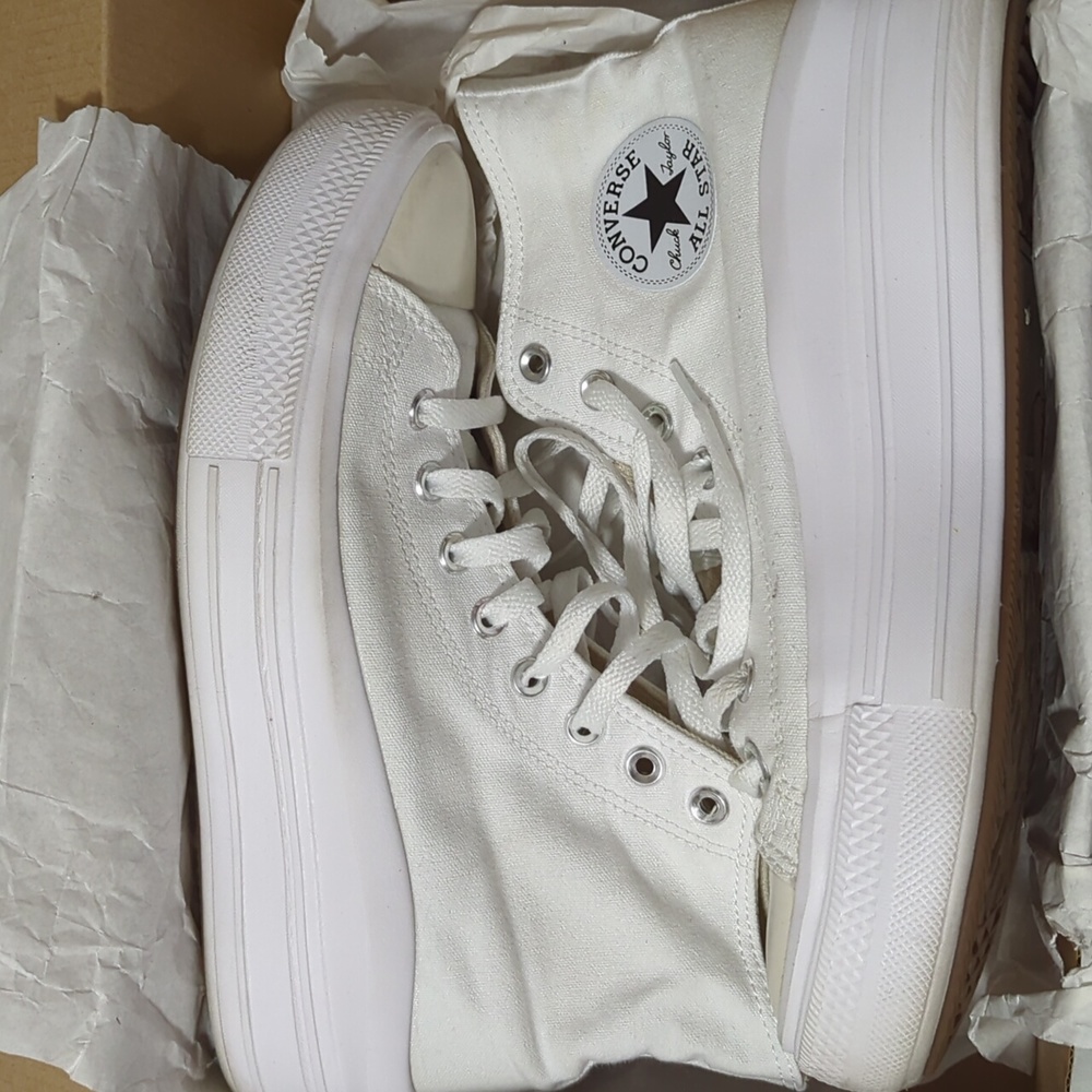 Converse Chuck Taylor platform high top sneakers size 10 Women's in white.